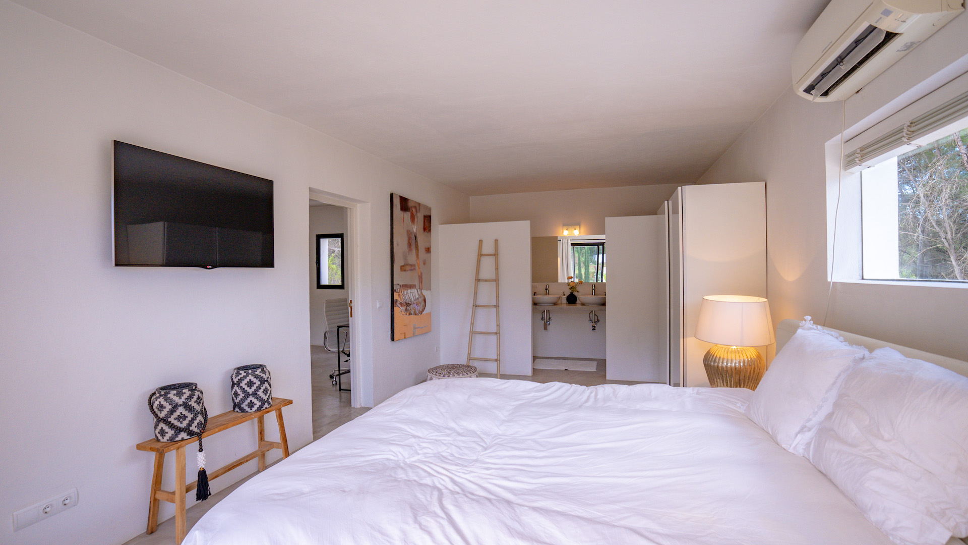 resa estates blackstad finca sale ibiza san miguel bedroom 2.jpg